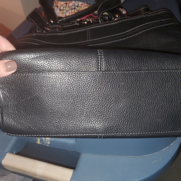 Coach Leather Purse - Picture 4 of 4